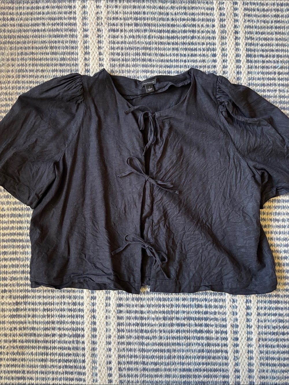 Ann Taylor Black Short Sleeve Tie-Front Top